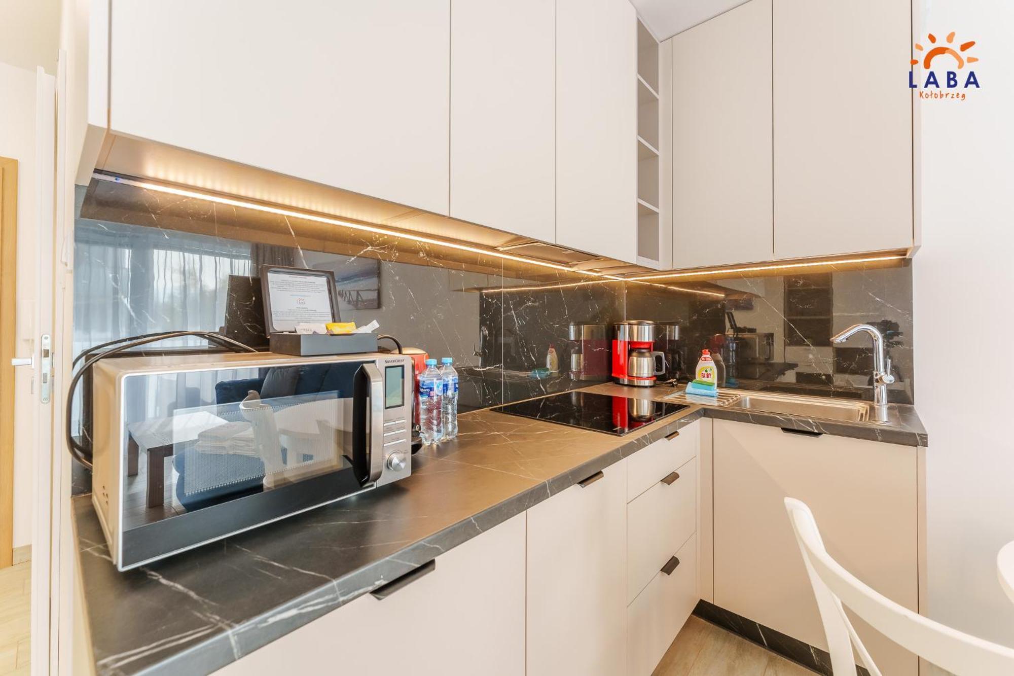 Laba Kolobrzeg Apartamenty Kasprowicza 20Ab Exterior photo