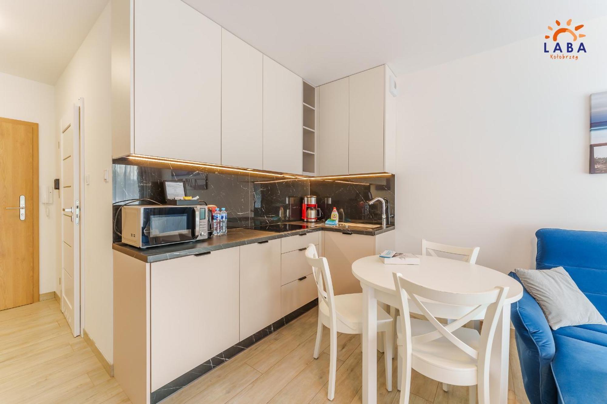 Laba Kolobrzeg Apartamenty Kasprowicza 20Ab Exterior photo